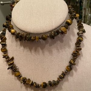VINTAGE BEADED NECKLACE